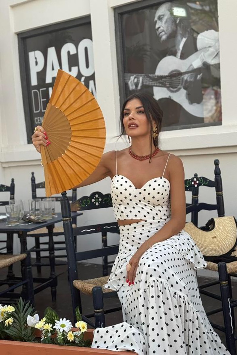 comprar falda larga con volantes en crepe de lunares blanco y negro para invitada a boda primavera verano feria de abril