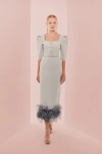 top corto gris escote corazon y botones joya