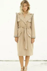 trench largo ante beige manga larga y pasamaneria