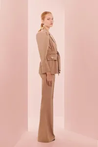 Pantalón Palazzo Crepe camel para invitada