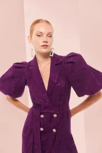 Vestido midi con mangas abullonadas rosa tornasolado y solapa negra