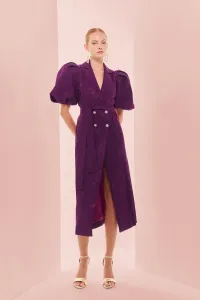 Vestido midi con mangas abullonadas rosa tornasolado y solapa negra