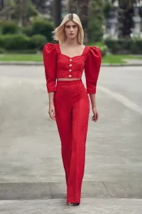 Top joya brocado rojo geometrico escote corazon invitada boda