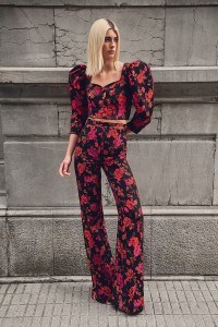 Pantalon palazzo de jacquard brocado negro con flores para invitada