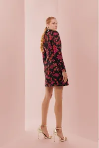 Vestido esmoquin brocado negro con estampado de flores
