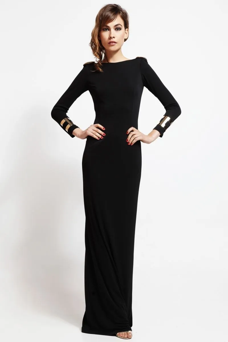 vestido largo de fiesta negro escote en espalda con cadena dorada