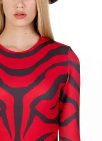 vestido de fiesta corto rojo con estampado cebra de felipe albernaz