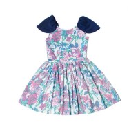 vestido fiesta  de flores corto de vuelo con alas y escote en la
