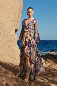 Vestido de fiesta largo cuerpo drapeado con estampado geometrico