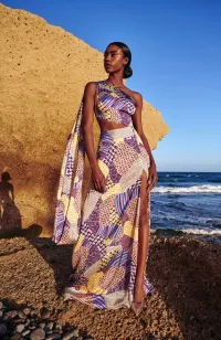 Vestido de fiesta largo estampado geometrico con abertura abdomen