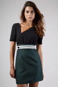 Vestido corto recto con escote asimetrico de Daluna online