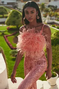 Top corto de fiesta de plumas crepe coral