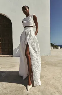 falda larga abullonada brocada blanca