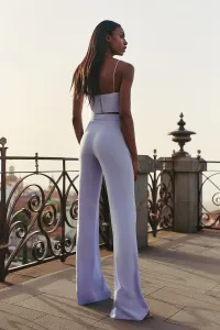 top corto azul lavanda. corpiño para invitada