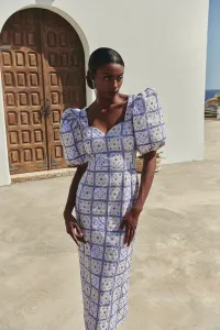 vestido midi de manga globo y escote corazon de lentejuelas