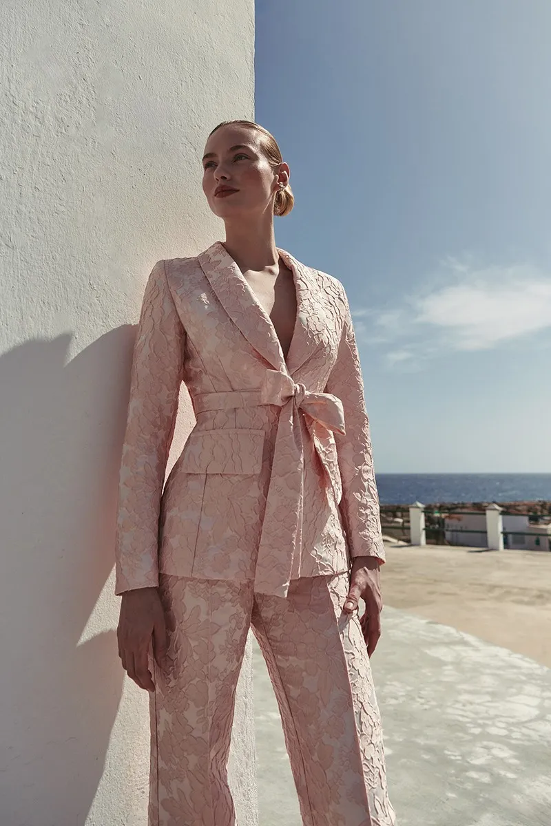 Chaqueta brocada rosa nude Adeje