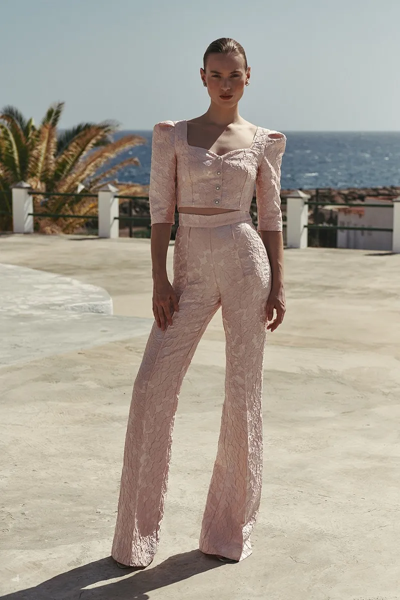Pantalon palazzo brocado para invitada rosa nude