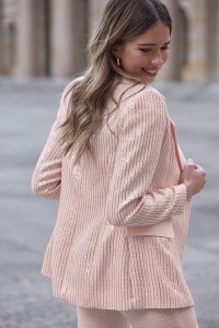 Chaqueta americana tweed rosa con lentejuelas doradas