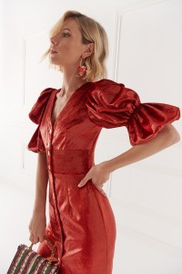 Vestido de fiesta de terciopelo teja con falda midi con volante
