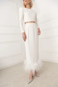 Falda recta con plumas en crepe blanco para novia