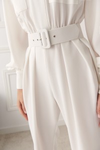 Mono crepe blanco joya cuello subido