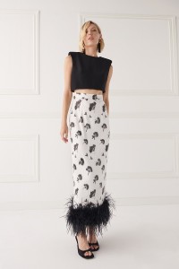 Top corto crepe negro para invitada boda