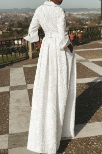 Vestido largo camisero en tejido brocado blanco