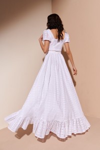 Conjunto de top y falda troquelado blanco Giselle