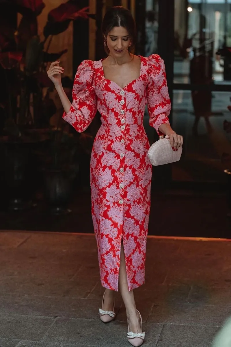 Vestido midi brocado flores rojo y rosa Lucy