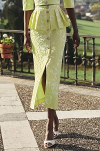 Falda brocada flores lima con peplum y botones joya