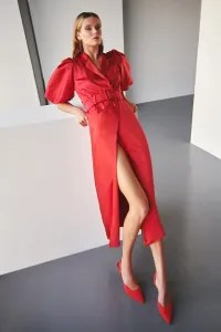 Vestido midi saten cruzado con manga globo para invitada boda