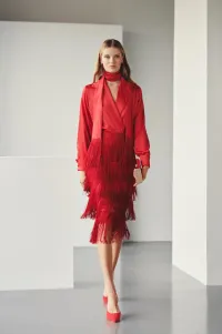 Falda de flecos satén cobre rojo para fiesta