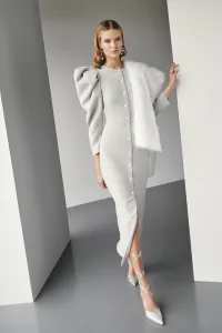 Vestido de fiesta con mangas volumen crepe gris plata para boda