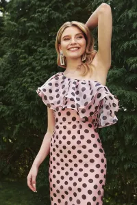 Vestido midi con volantes asimetrico en organza lunares rosa para