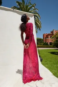 Vestido de fiesta asimetrico largo de lentejuelas rosa fucsia