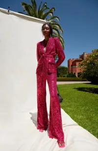 Traje chaqueta y pantalon de lentejuelas rosa palo
