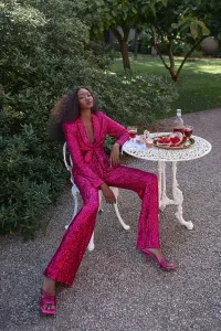 Traje chaqueta y pantalon de lentejuelas rosa palo