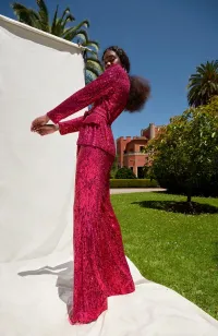 Traje chaqueta y pantalon de lentejuelas rosa palo