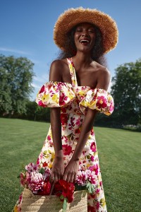 Vestido largo de fiesta palabra de honor con estampado de flores