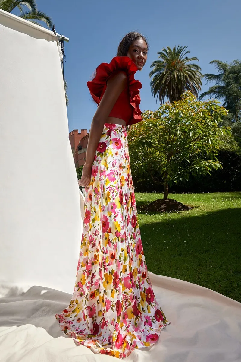 Falda larga estampada de flores con abertura lateral