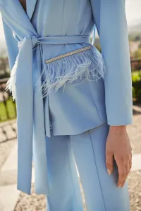 Chaqueta crepe azul claro joya con plumas