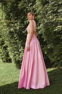 Vestido largo rosa de fiesta para boda con canesú drapeado