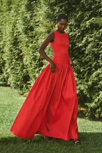 Vestido largo rojo de fiesta para boda con canesú drapeado