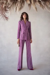 Traje de chaqueta y pantalón confeccionado en jacquard con