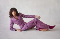 Traje de chaqueta y pantalón confeccionado en jacquard con