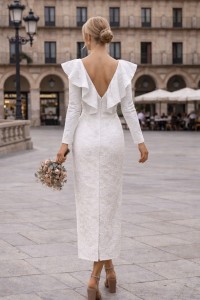 vestido brocado con volantes en cuerpo blanco para novia boda civil