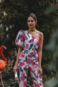 Mono de fiesta asimetrico estampado de flores para boda