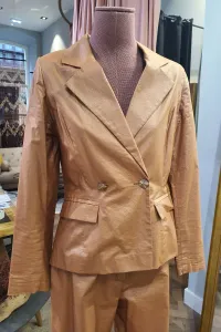 Traje chaqueta pantalón cobre metalizado