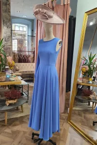 Vestido azul asimetrico falda al biés