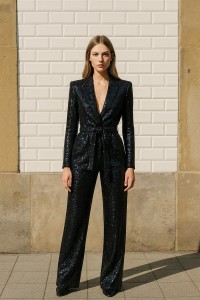 Traje de chaqueta y pantalón negro de lentejuelas